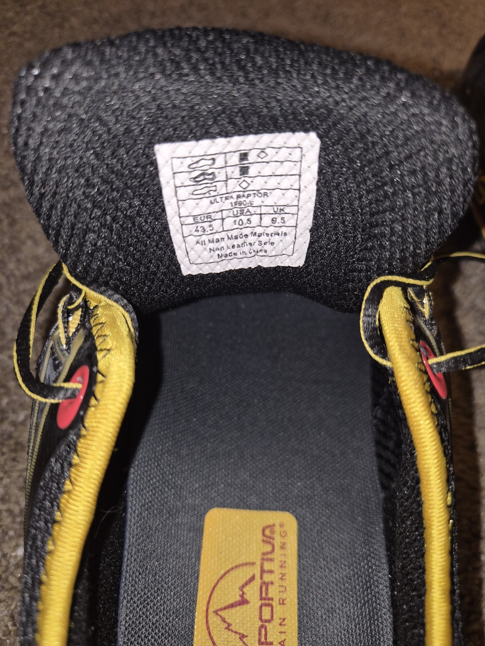 La Sportiva Black and Yellow Men's Trail Running Shoes - Picture 2 of 4